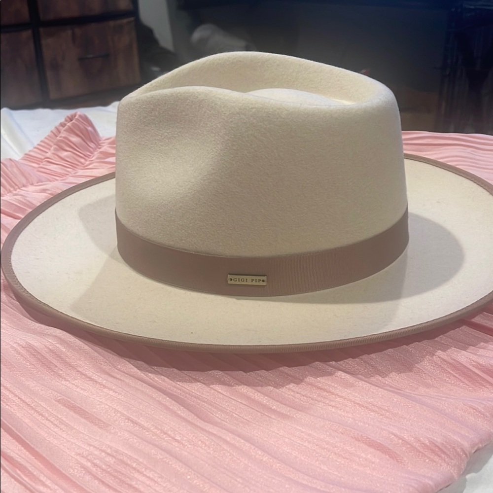 Cream Wide Brim Hat with Tan Band